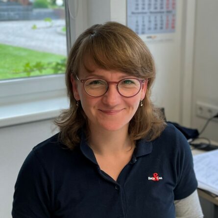 Steffi Stefanie Kurzbein im Büro
