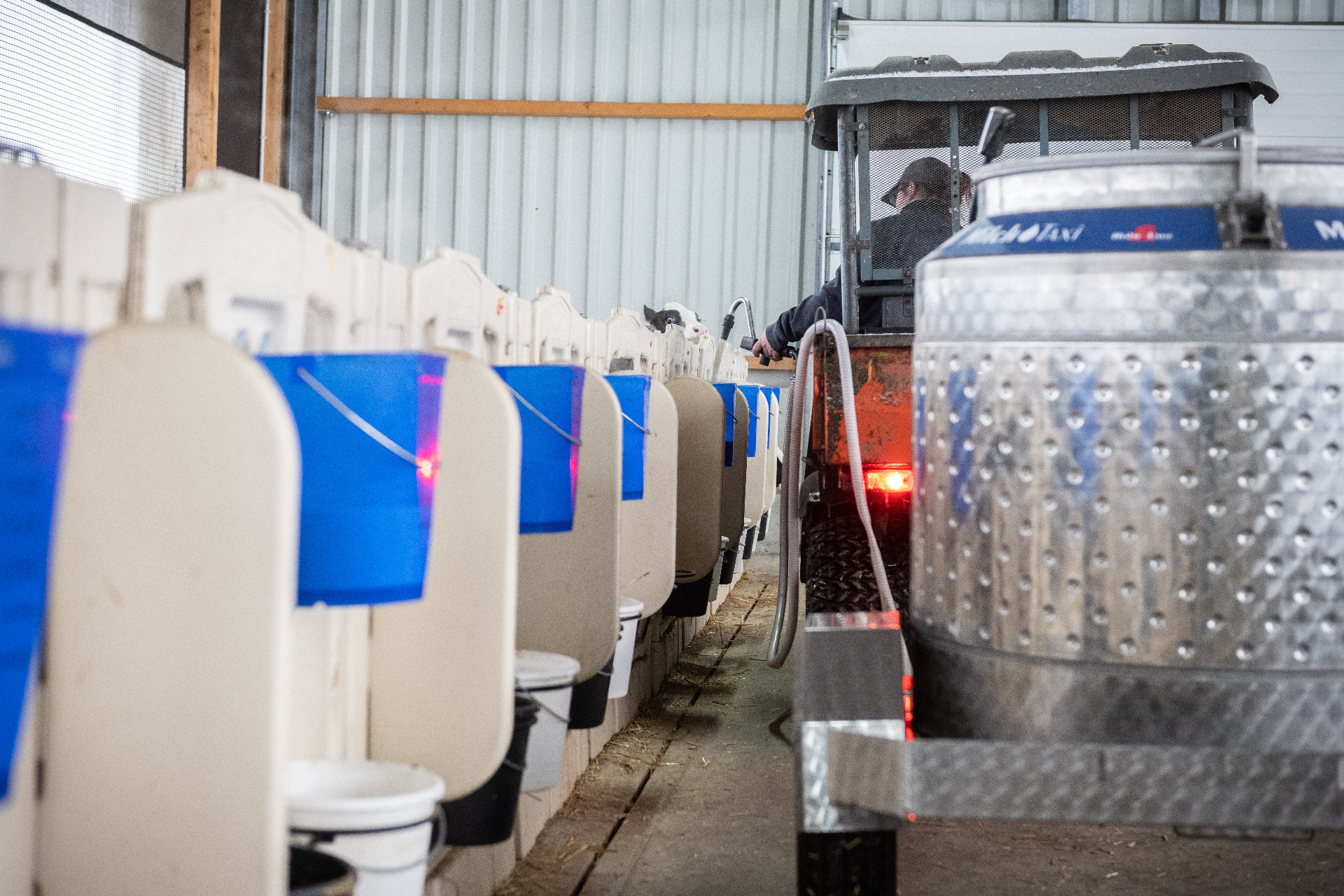 Dosificación con el Taxi de Leche de 400 litros