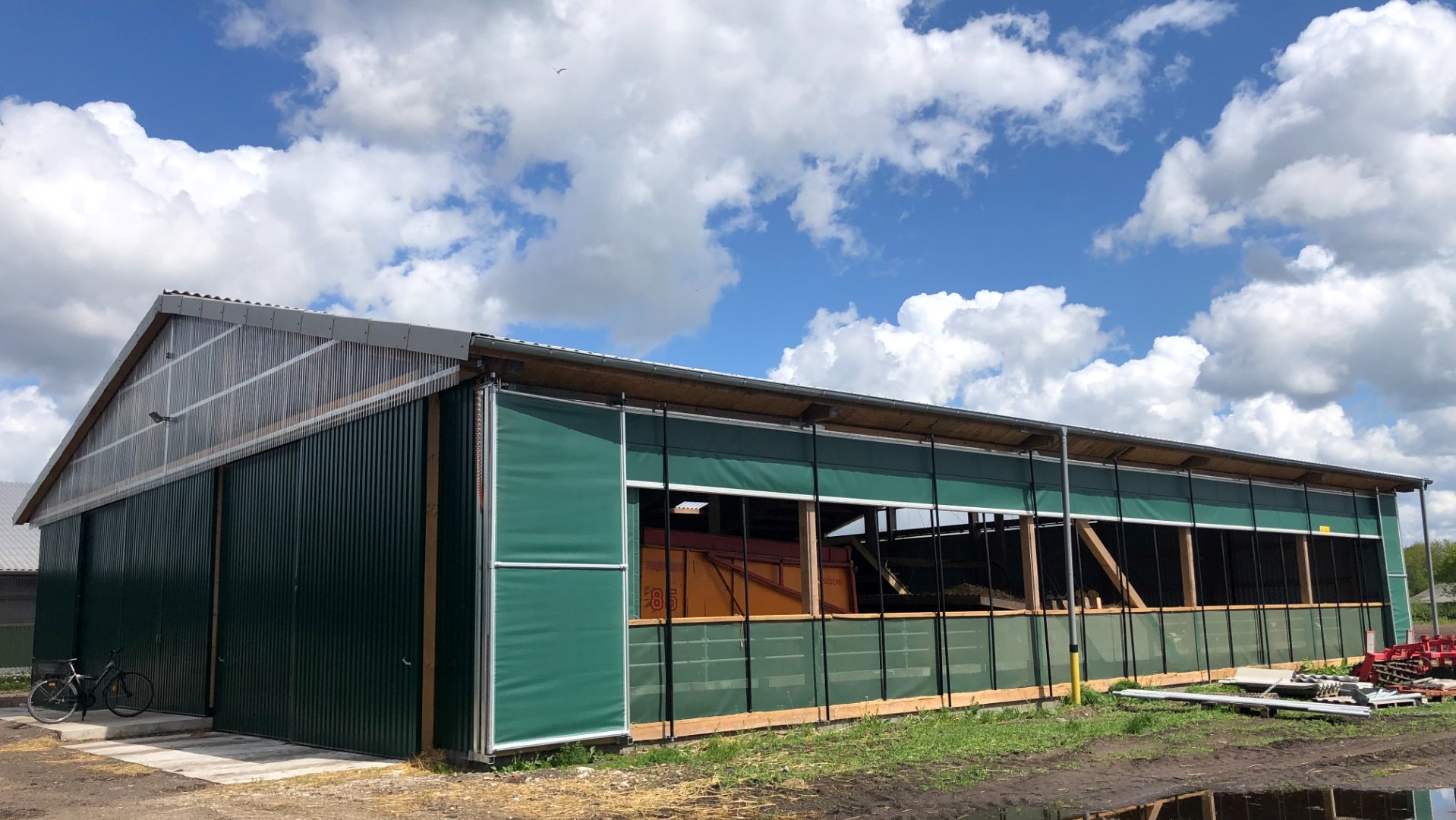 The ConceptBarn on the Bock farm with open curtains.